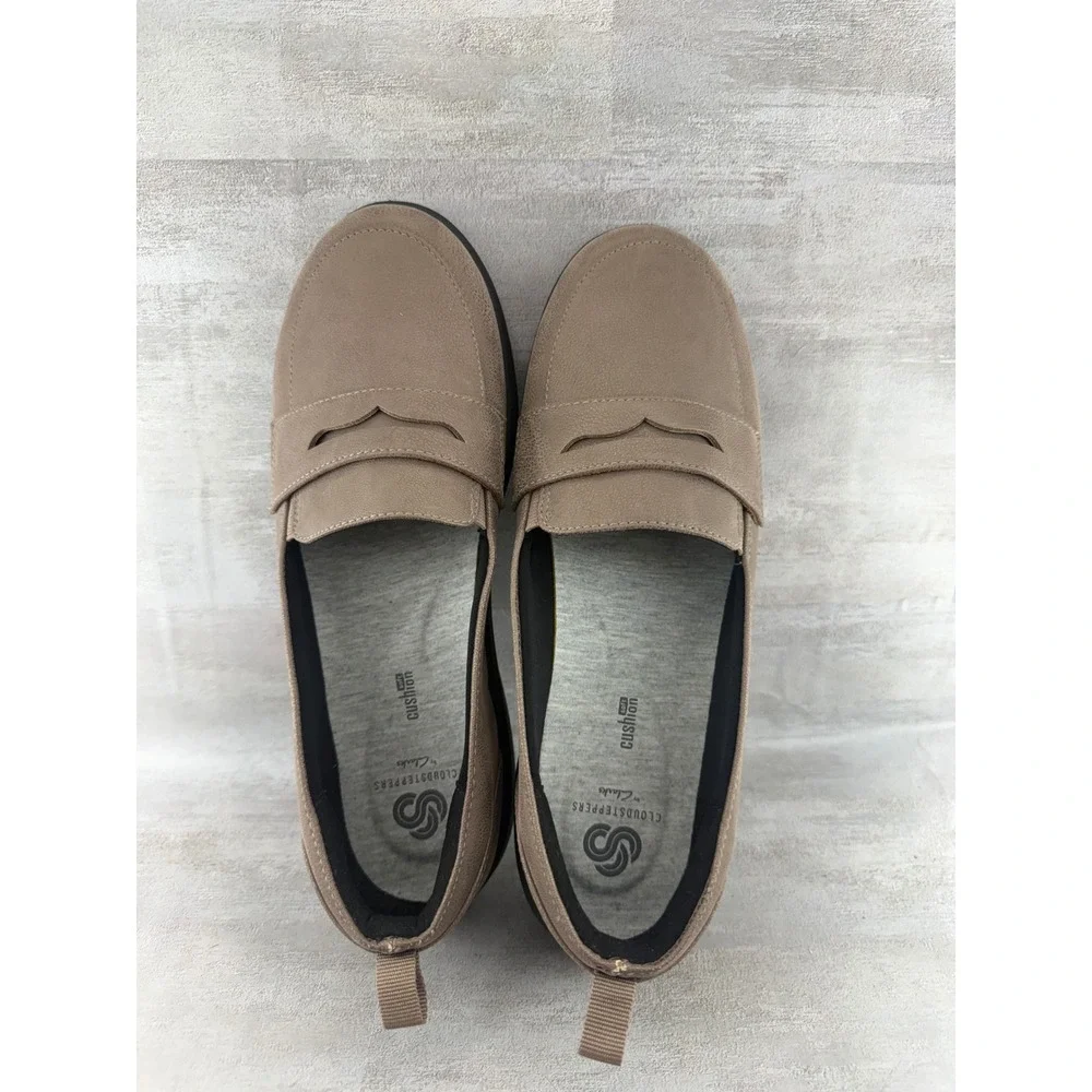 Clarks Cloudsteppers Womens Taupe Penny Loafers Shoes 261471834065 Size 9M